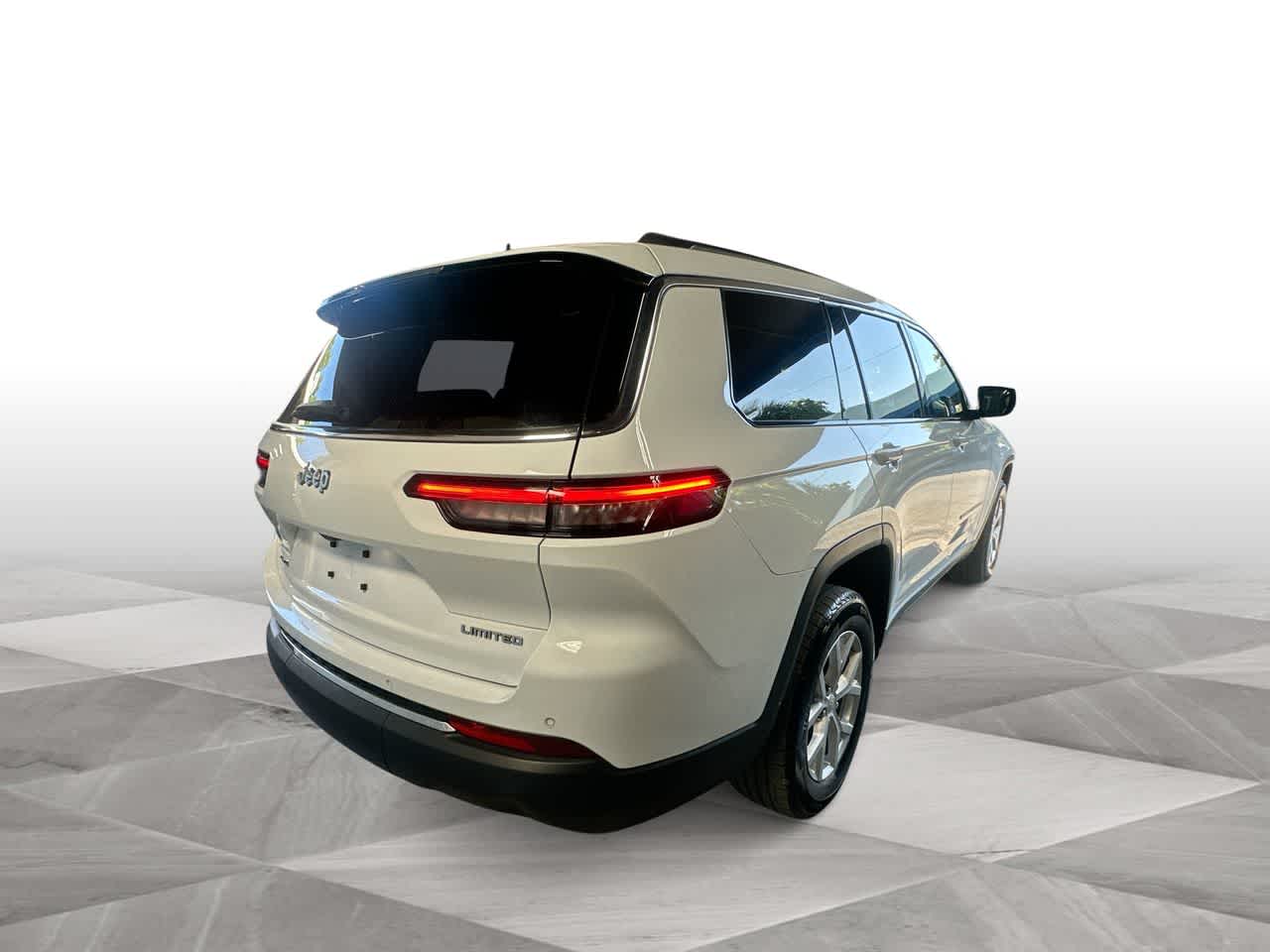 Thumbnail: 2023 Jeep Grand Cherokee - 8