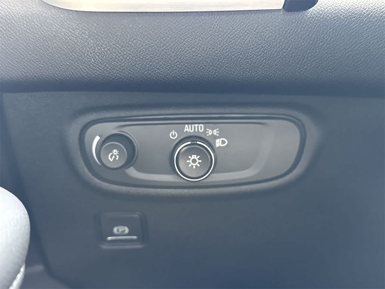 Thumbnail: 2024 GMC Terrain - 17