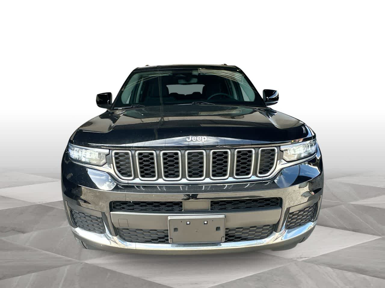 Thumbnail: 2023 Jeep Grand Cherokee - 3