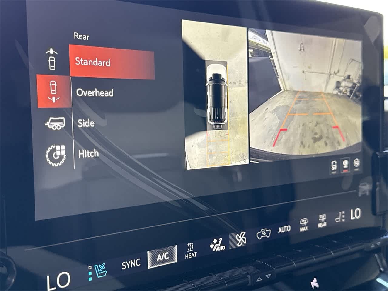 Thumbnail: 2026 GMC Hummer EV - 19