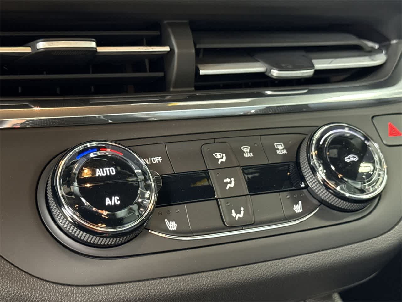 Thumbnail: 2026 Buick Envista - 20