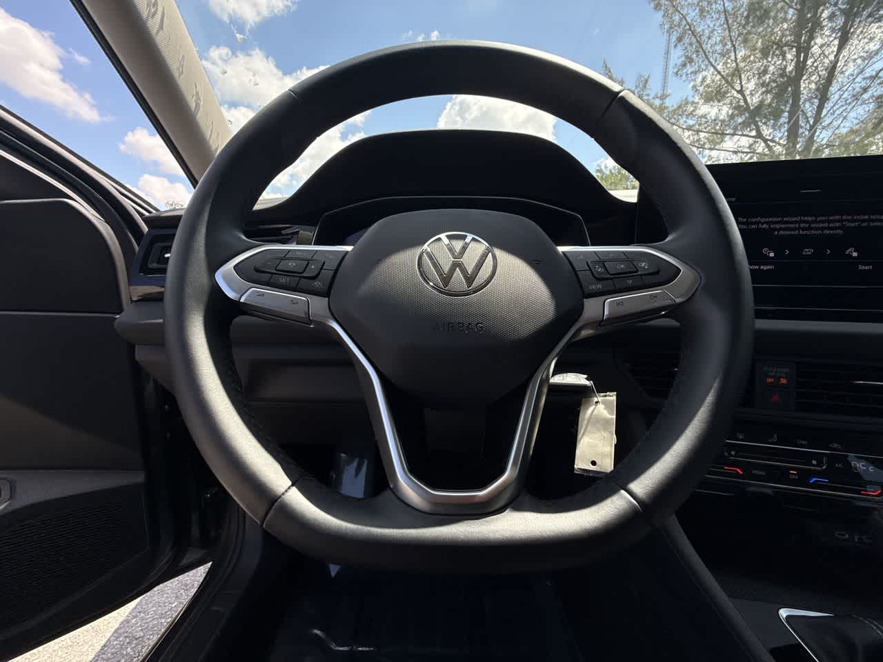 Thumbnail: 2025 Volkswagen Jetta - 15