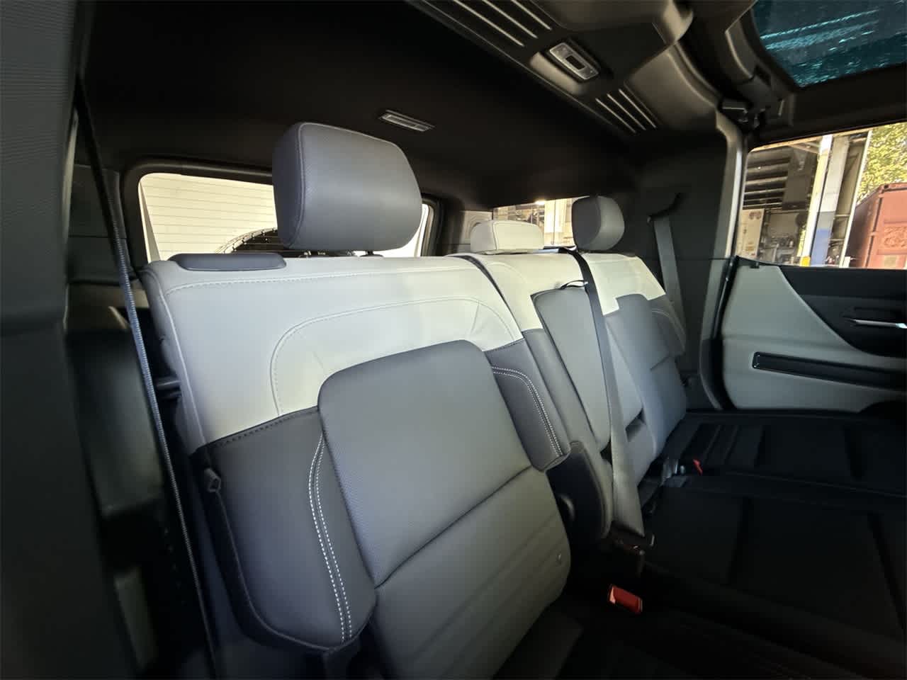 Thumbnail: 2026 GMC Hummer EV - 26