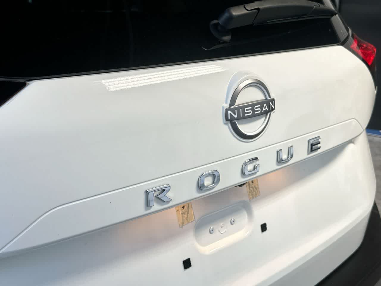 Thumbnail: 2023 Nissan Rogue - 10