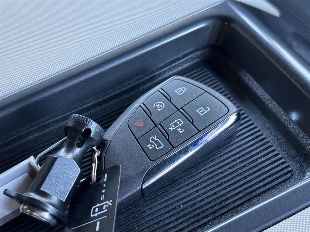 Thumbnail: 2026 GMC Hummer EV - 28