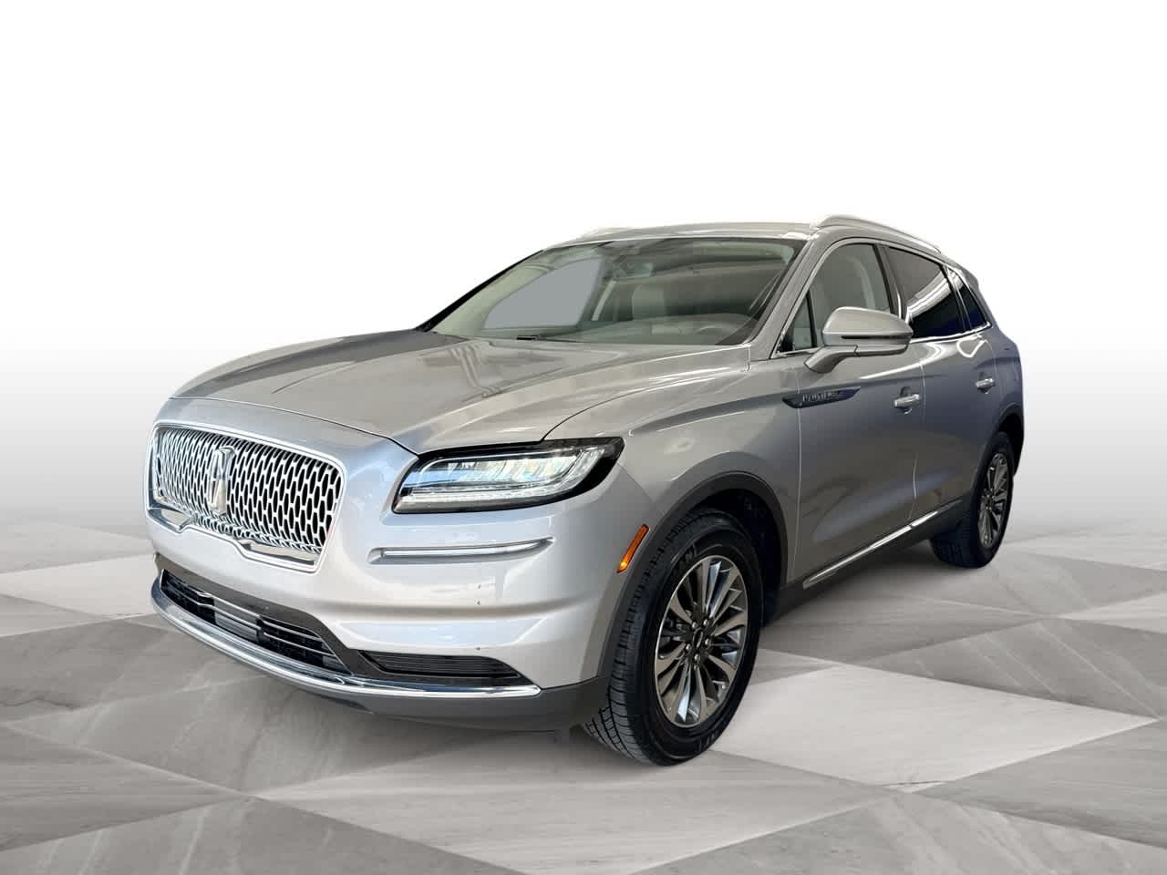 Thumbnail: 2021 Lincoln Nautilus - 4