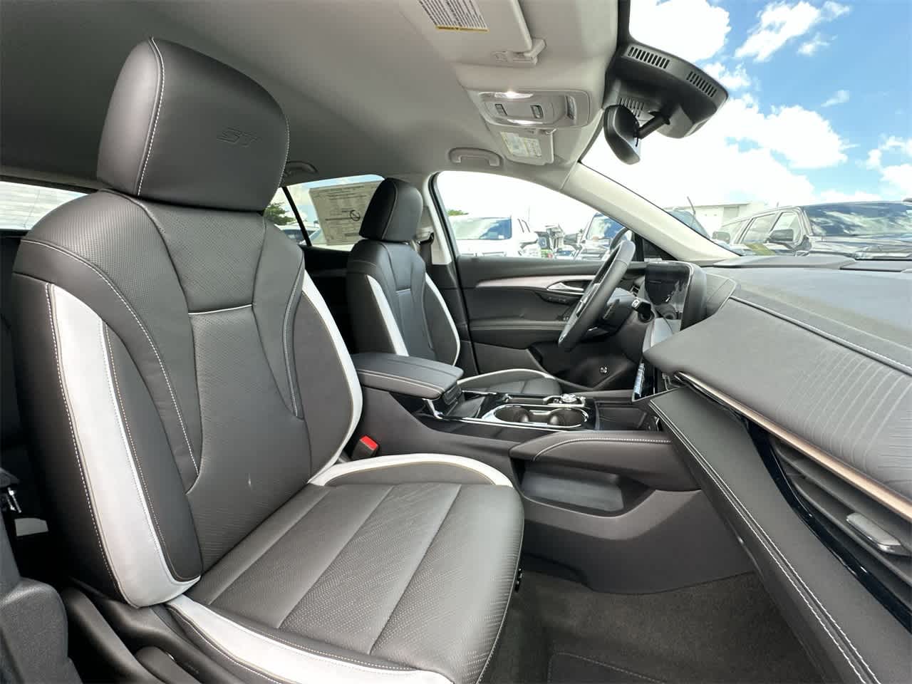 Thumbnail: 2025 Buick Envision - 27