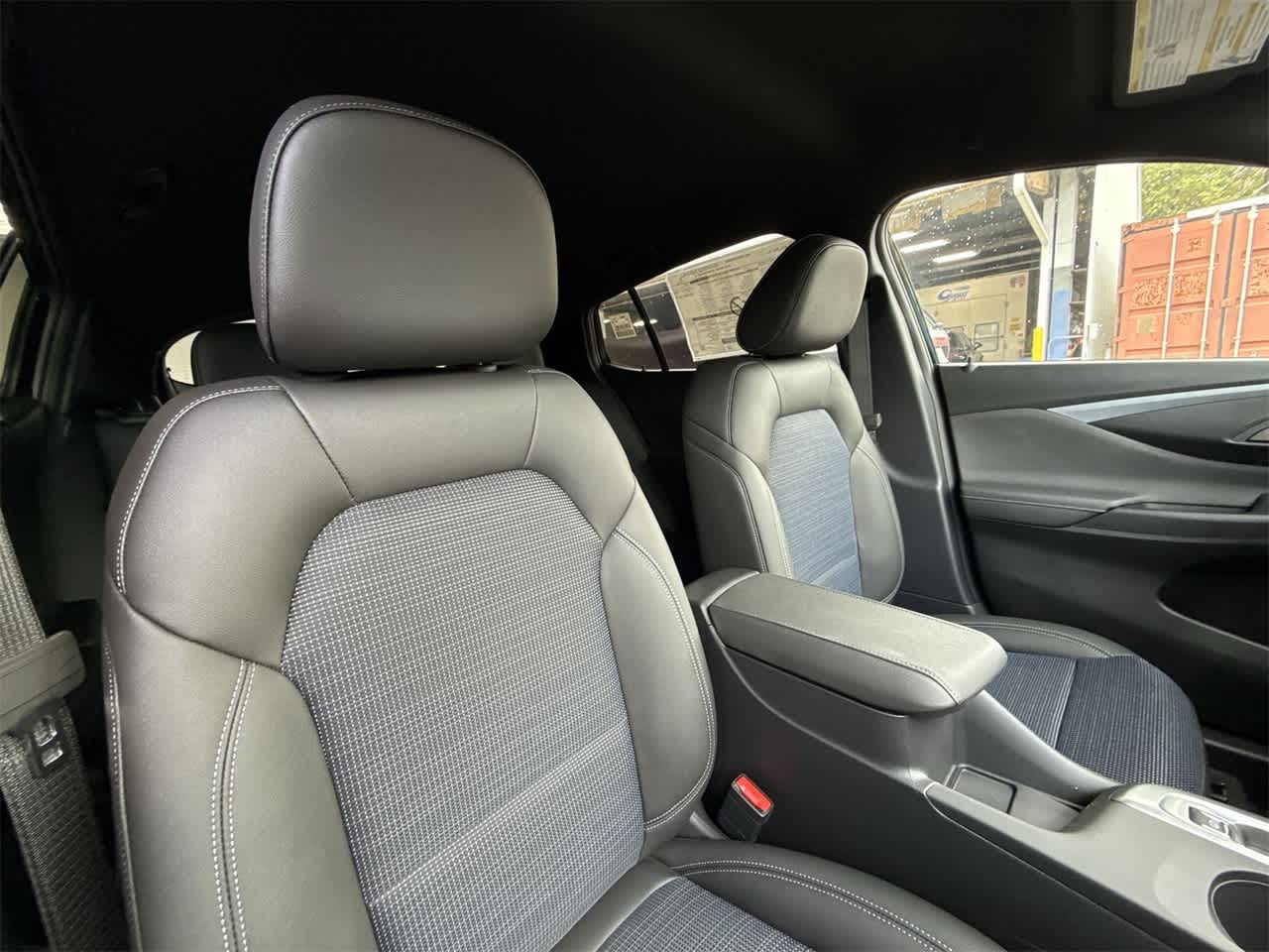 Thumbnail: 2026 Buick Envista - 27