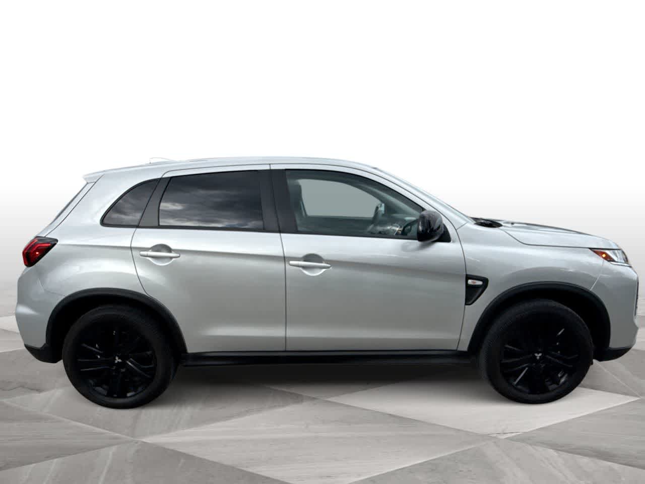 Thumbnail: 2025 Mitsubishi Outlander Sport - 9