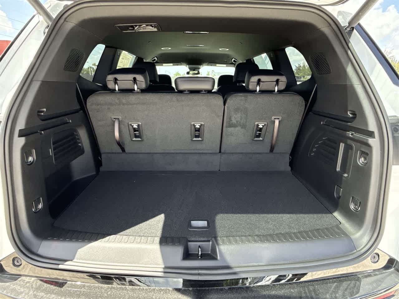 Thumbnail: 2025 Buick Enclave - 24