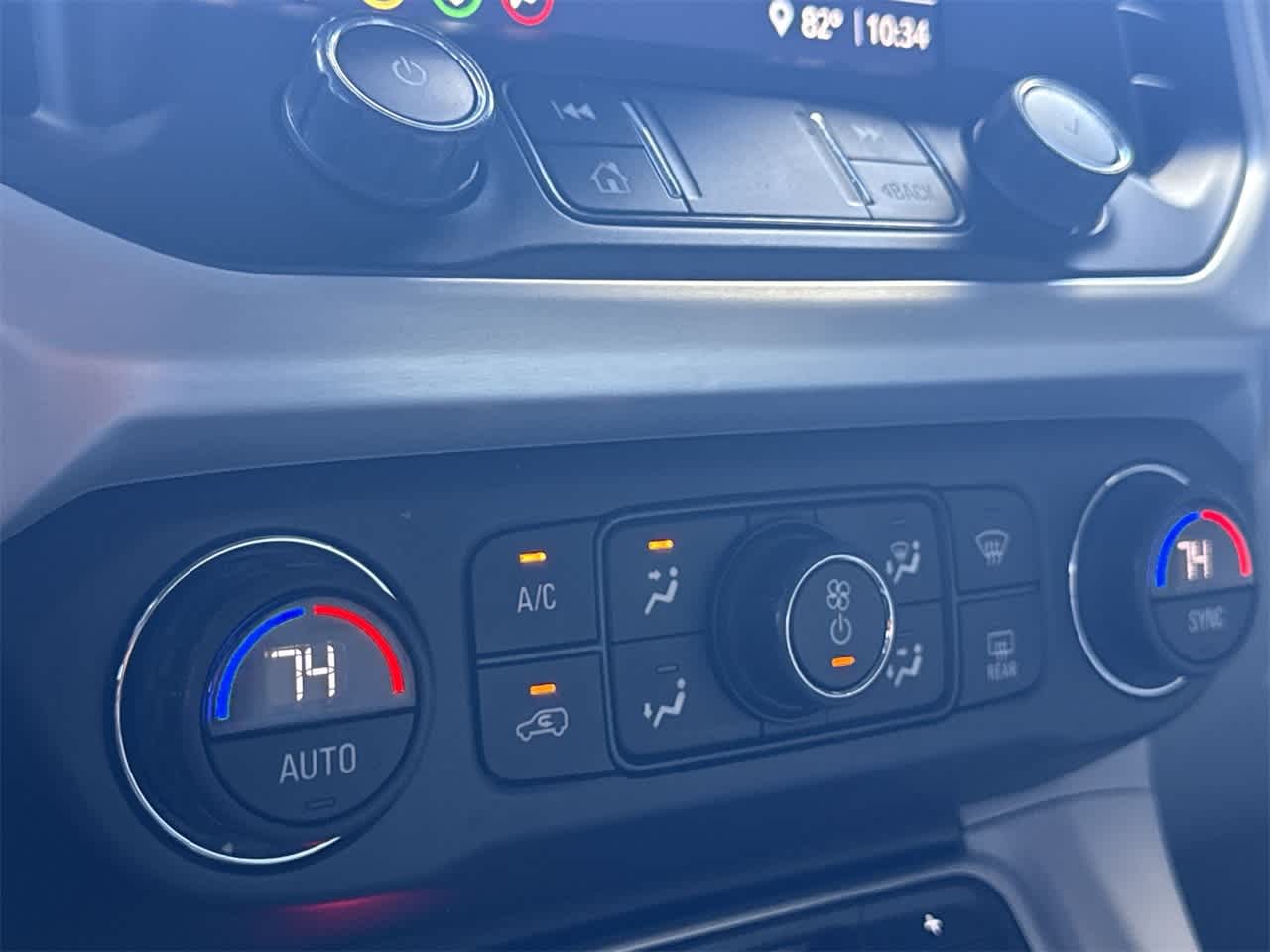 Thumbnail: 2022 GMC Acadia - 20