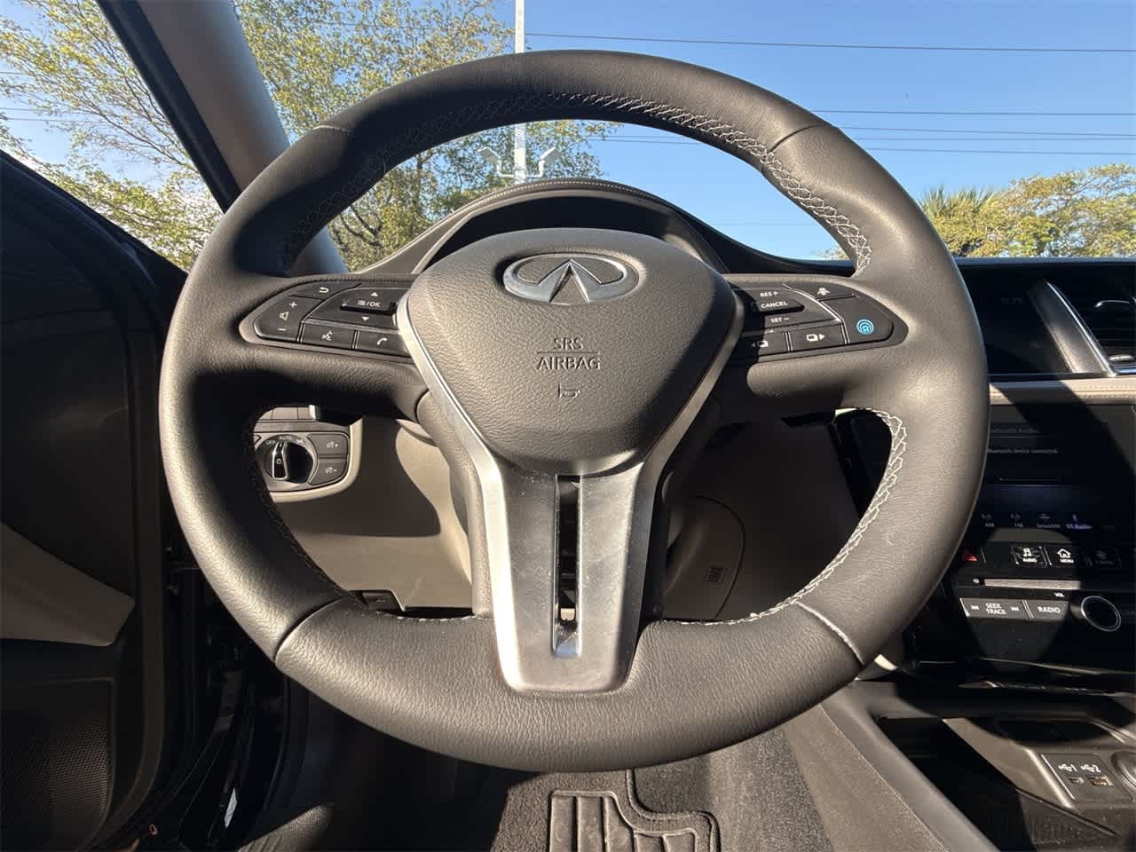 Thumbnail: 2025 INFINITI QX50 - 15