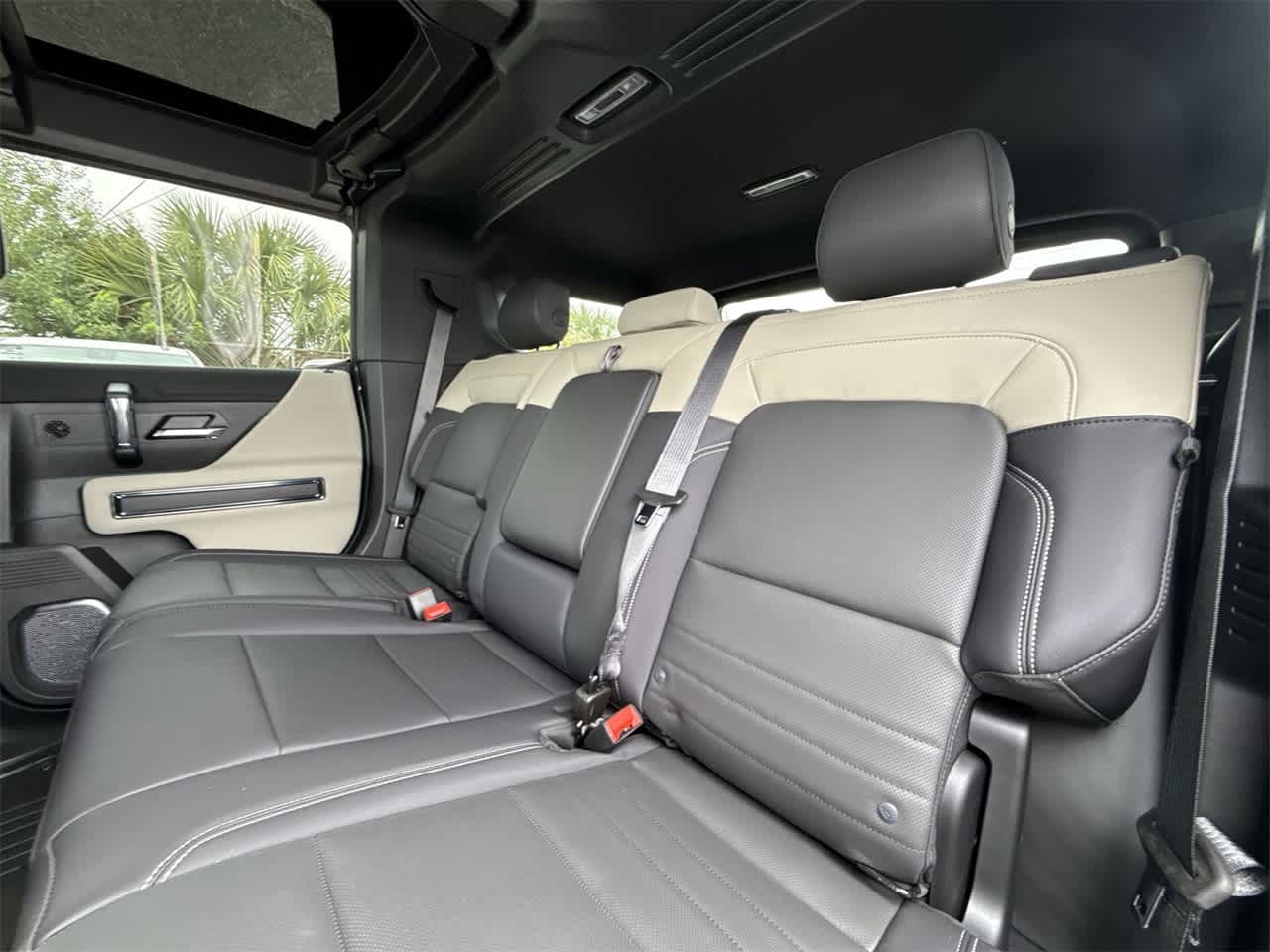 Thumbnail: 2026 GMC Hummer EV - 22