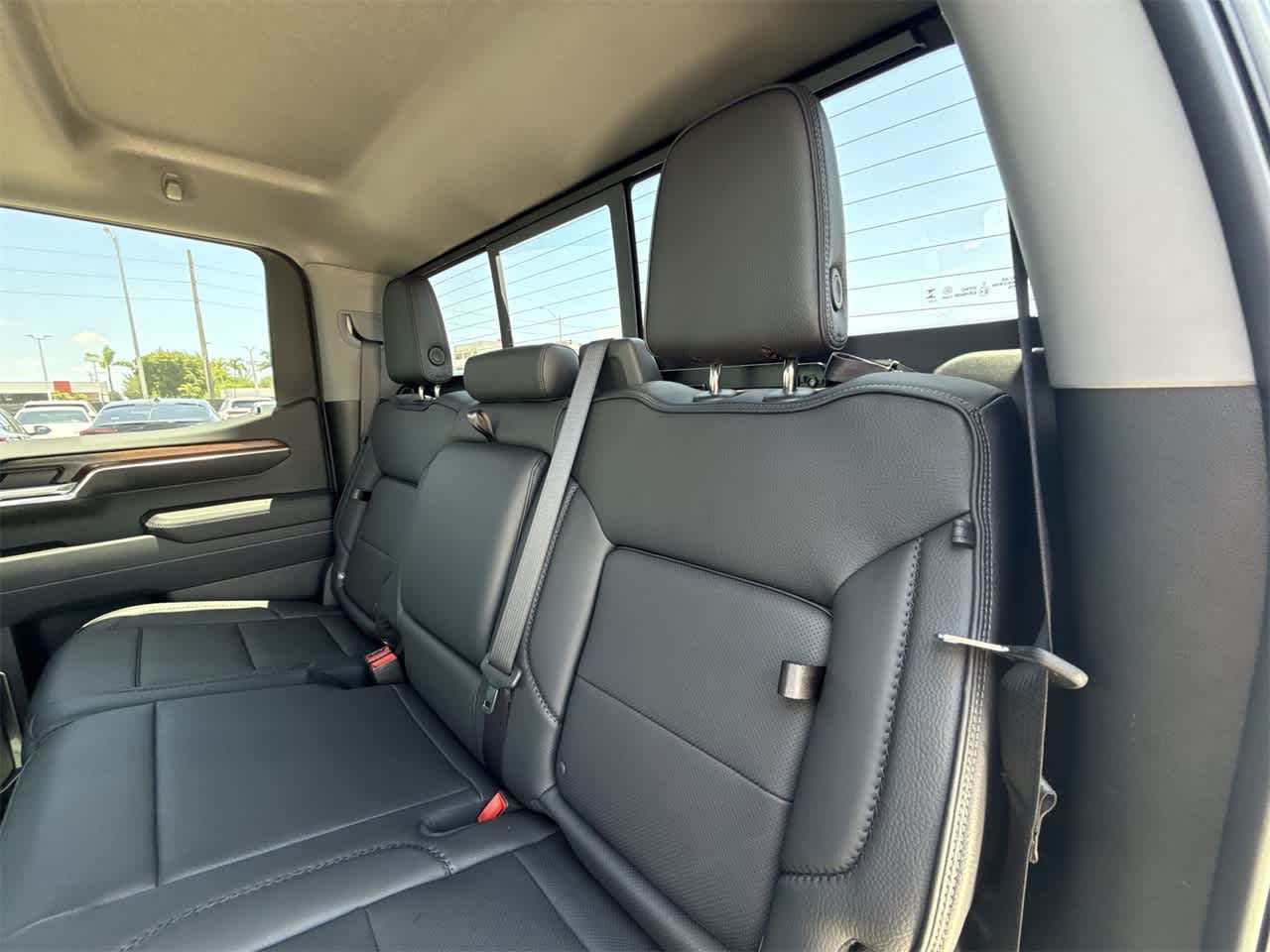 Thumbnail: 2025 GMC Sierra 1500 - 22