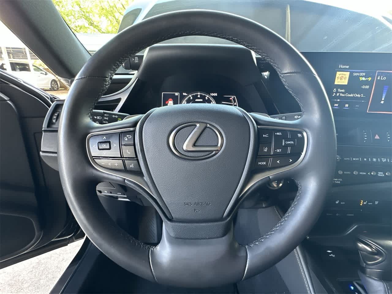 Thumbnail: 2022 Lexus ES - 15