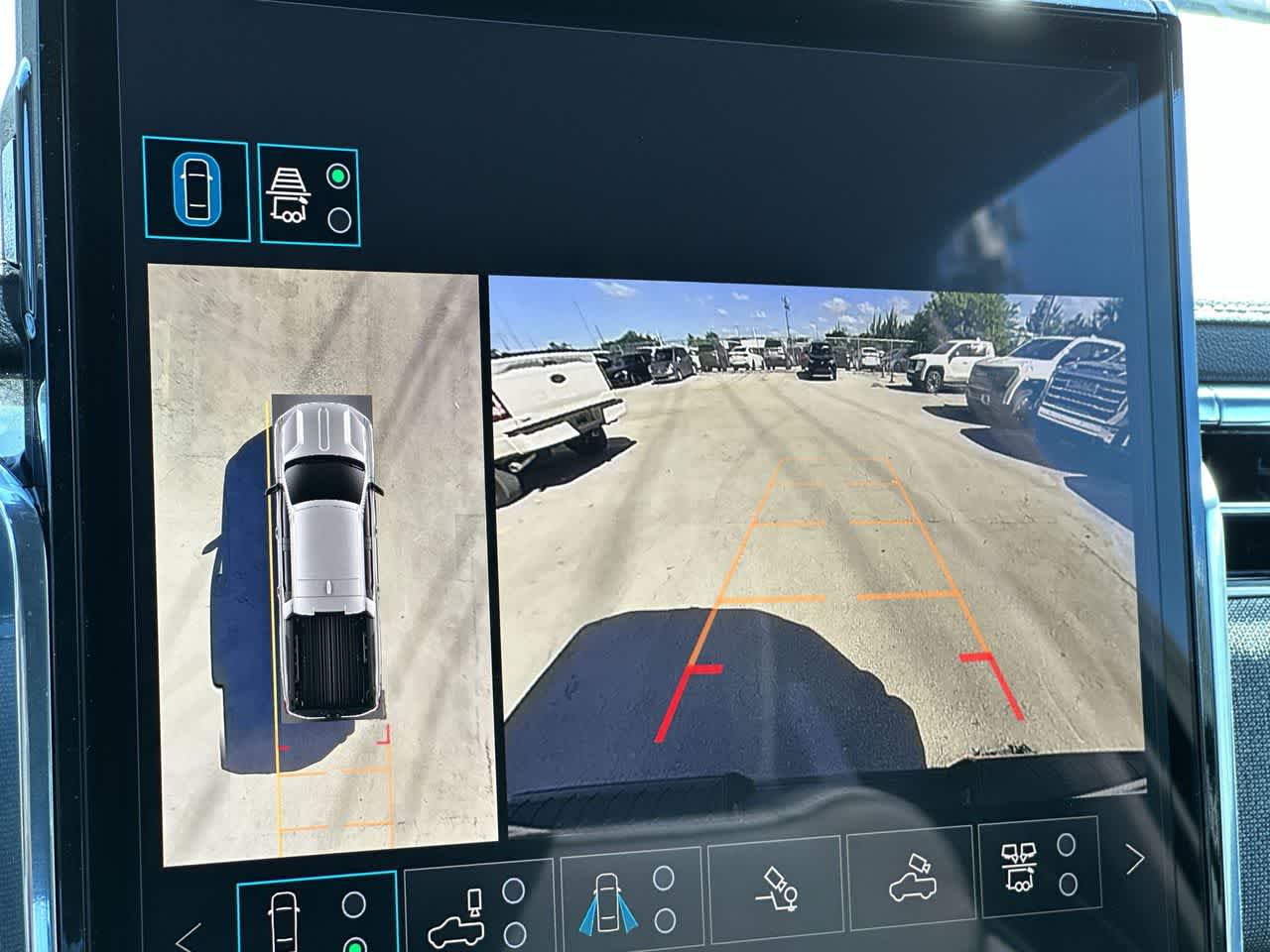 Thumbnail: 2026 GMC Sierra EV - 19