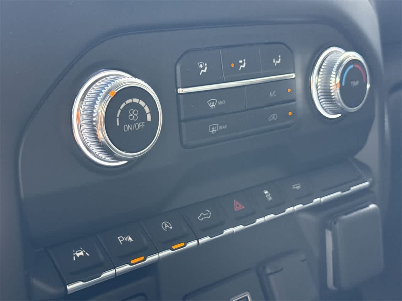 Thumbnail: 2026 GMC Sierra 1500 - 20