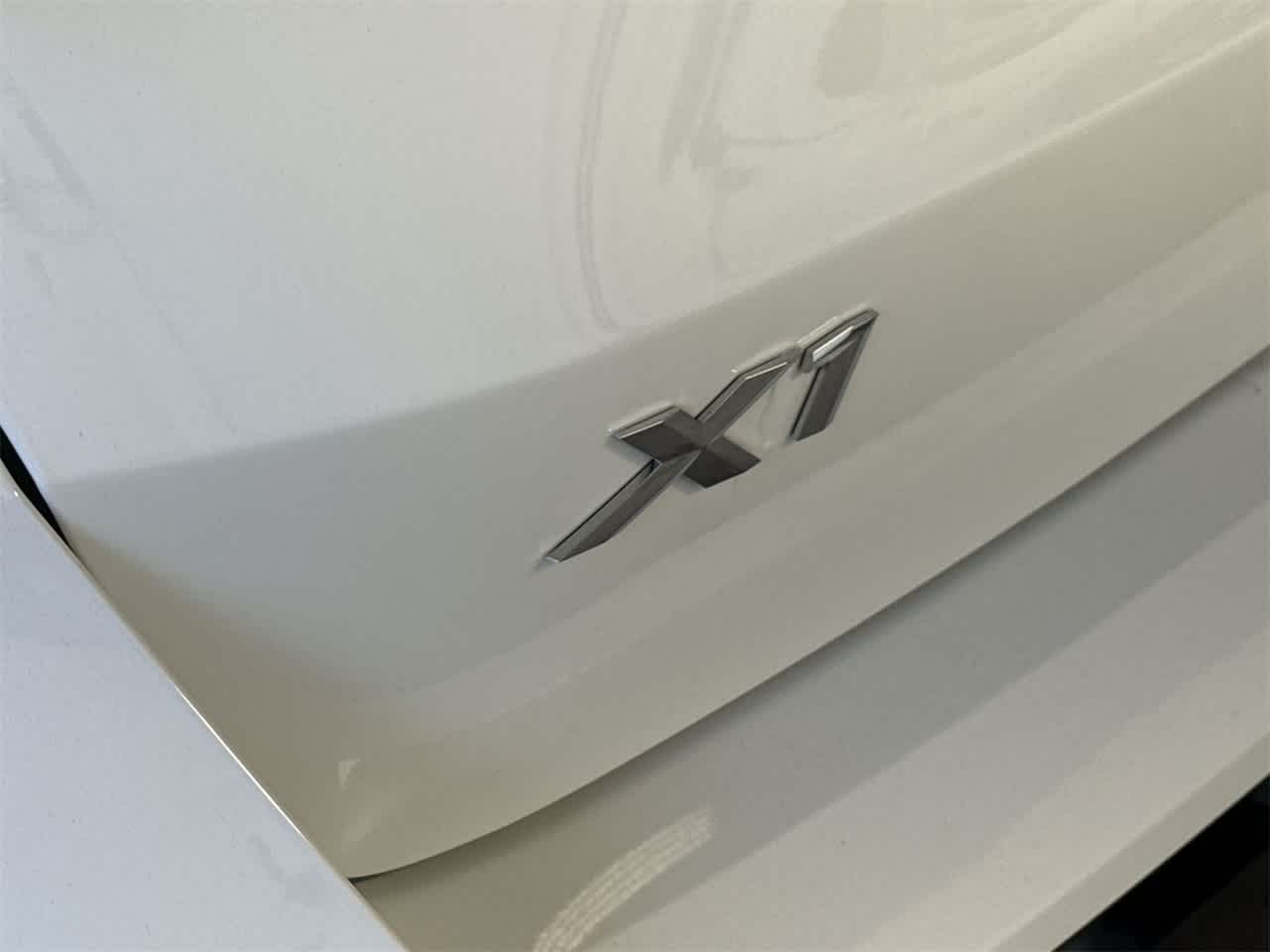 Thumbnail: 2025 BMW X1 - 10