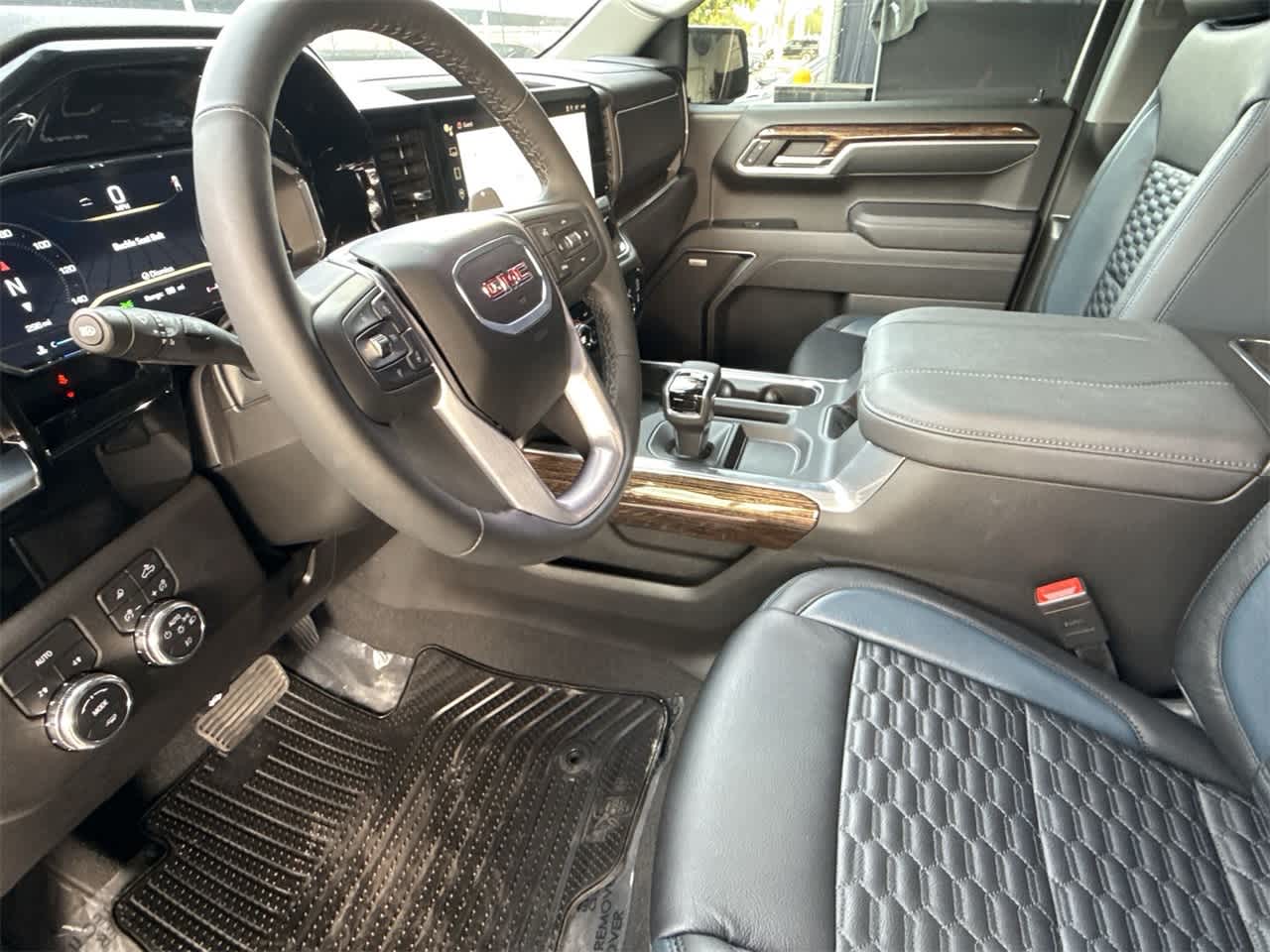 Thumbnail: 2025 GMC Sierra 1500 - 13