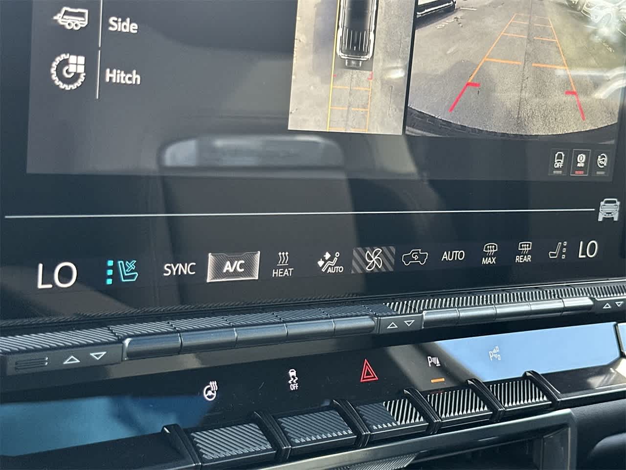 Thumbnail: 2026 GMC Hummer EV - 20