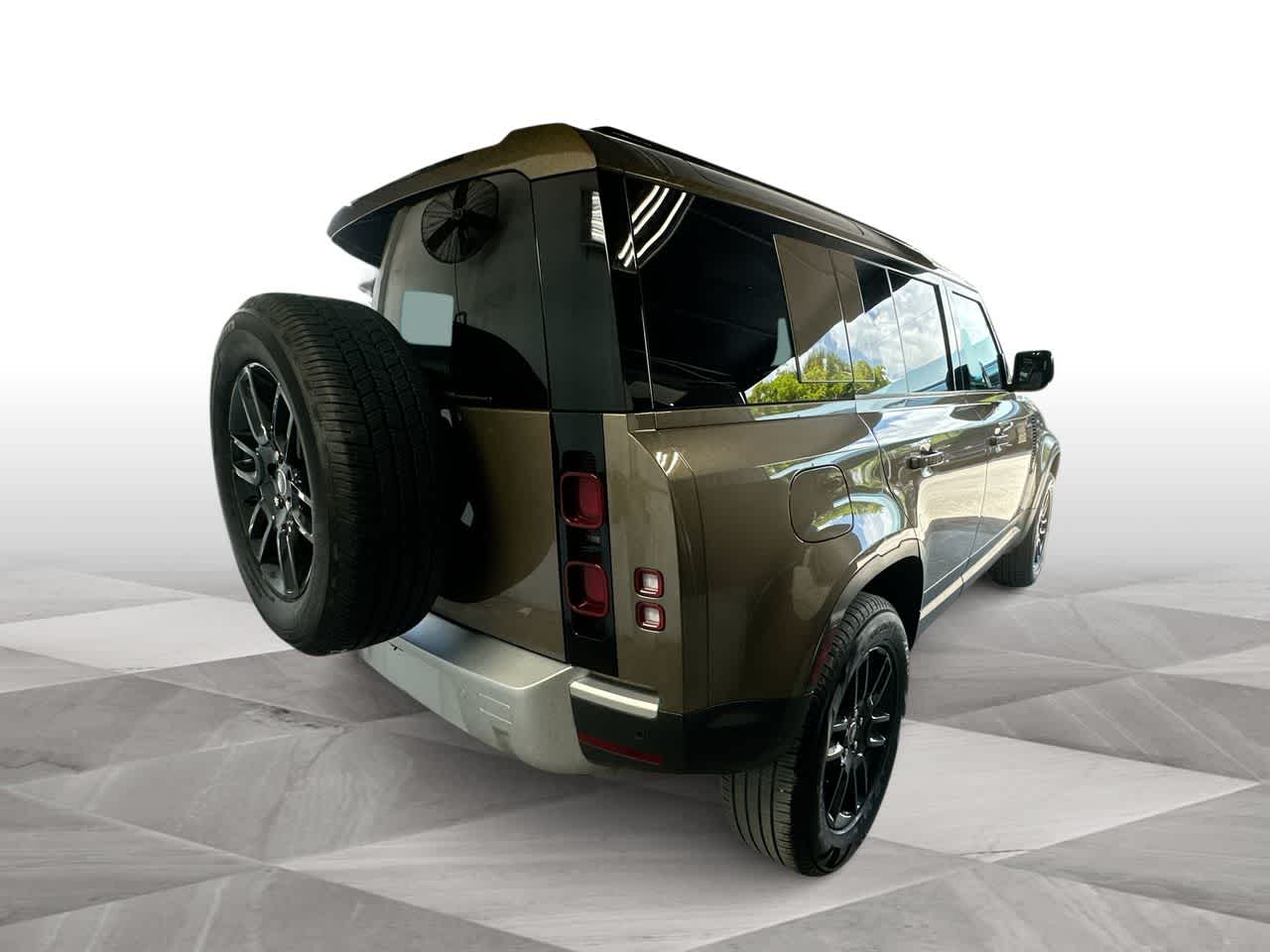 Thumbnail: 2025 Land Rover Defender - 8