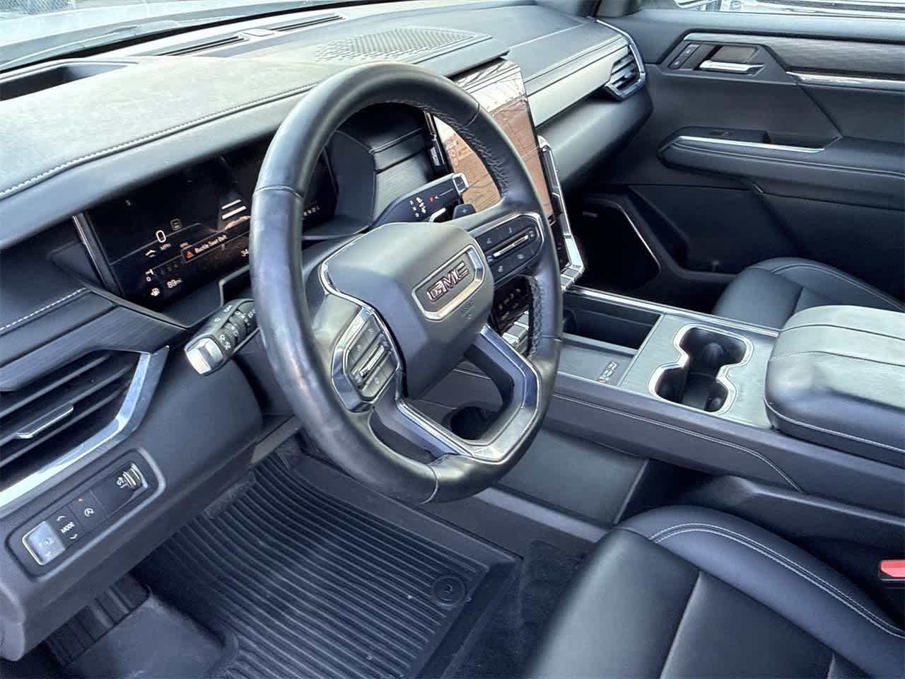 Thumbnail: 2024 GMC Acadia - 13