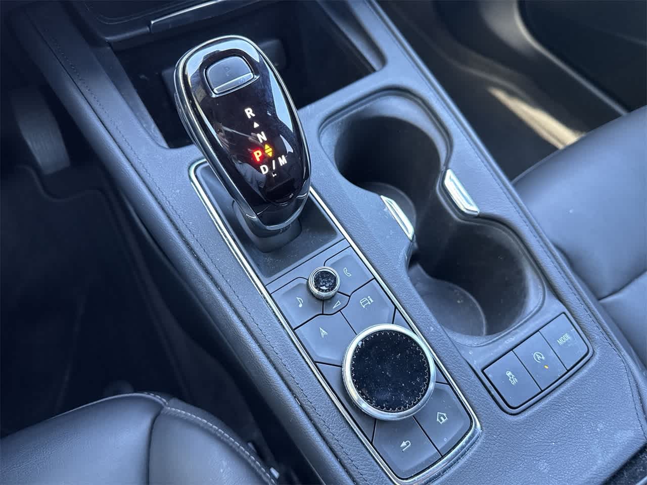 Thumbnail: 2024 Cadillac XT4 - 21