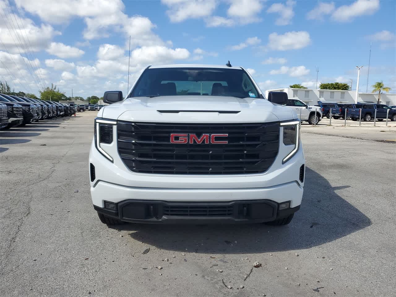 2024 GMC Sierra 1500 Elevation 2