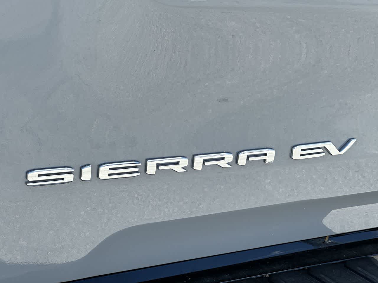Thumbnail: 2026 GMC Sierra EV - 10