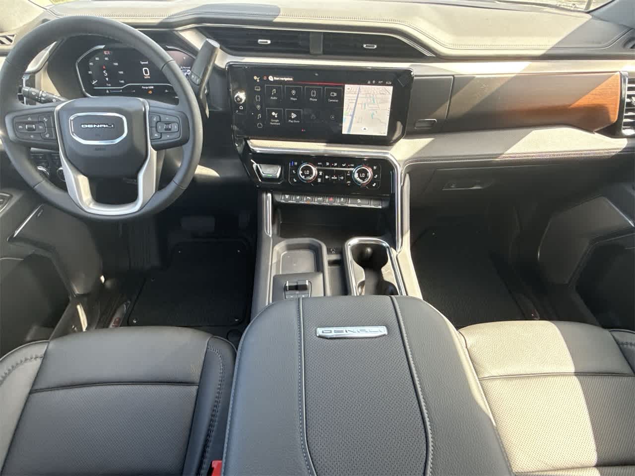 Thumbnail: 2025 GMC Sierra 2500 - 24