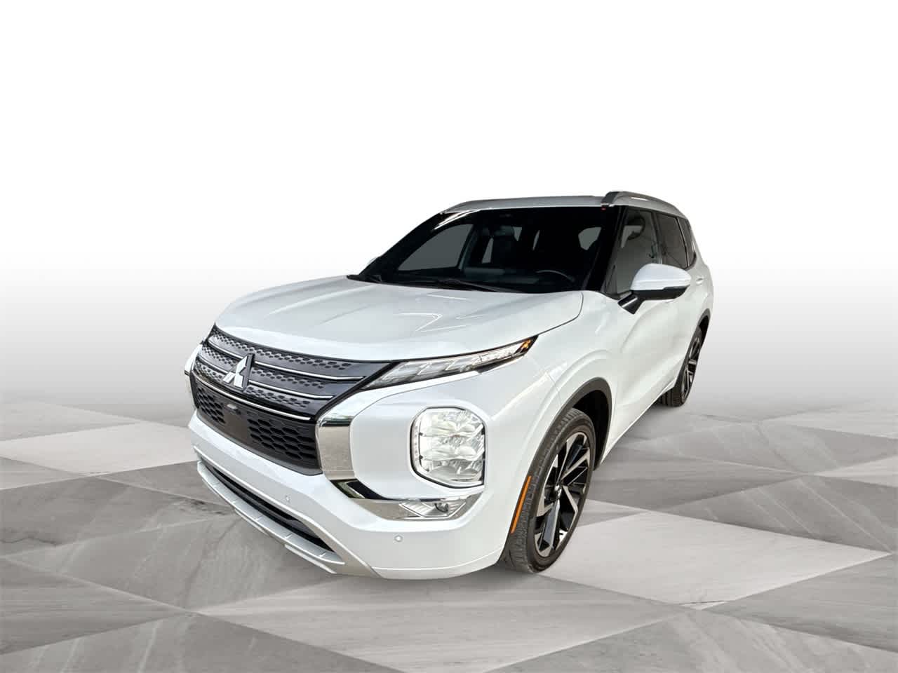 Thumbnail: 2022 Mitsubishi Outlander - 4