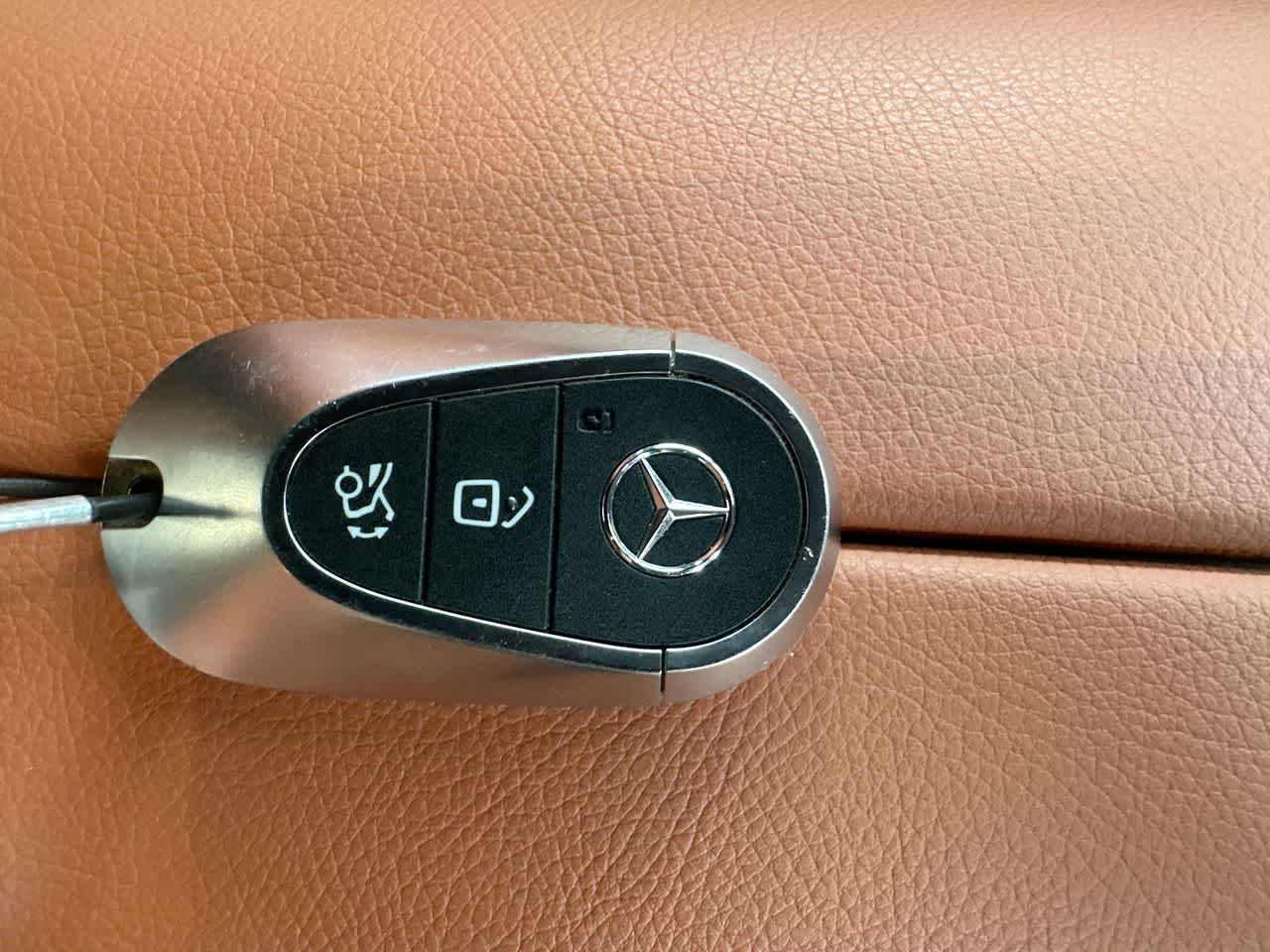 Thumbnail: 2025 Mercedes-Benz C-Class - 28