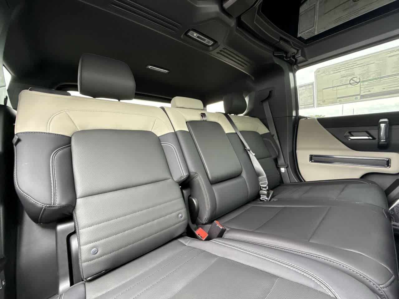 Thumbnail: 2026 GMC Hummer EV - 26