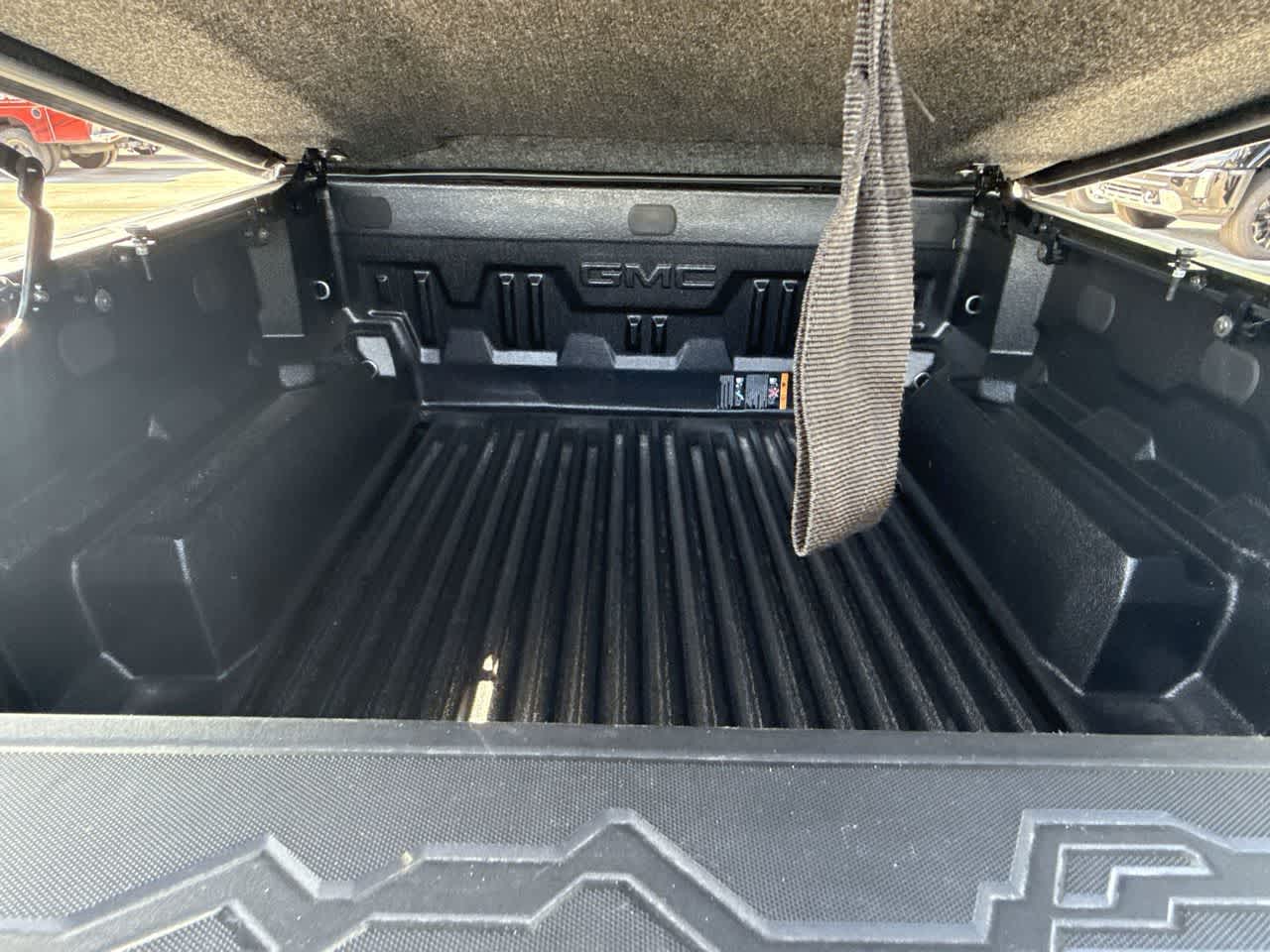 Thumbnail: 2024 GMC Canyon - 25