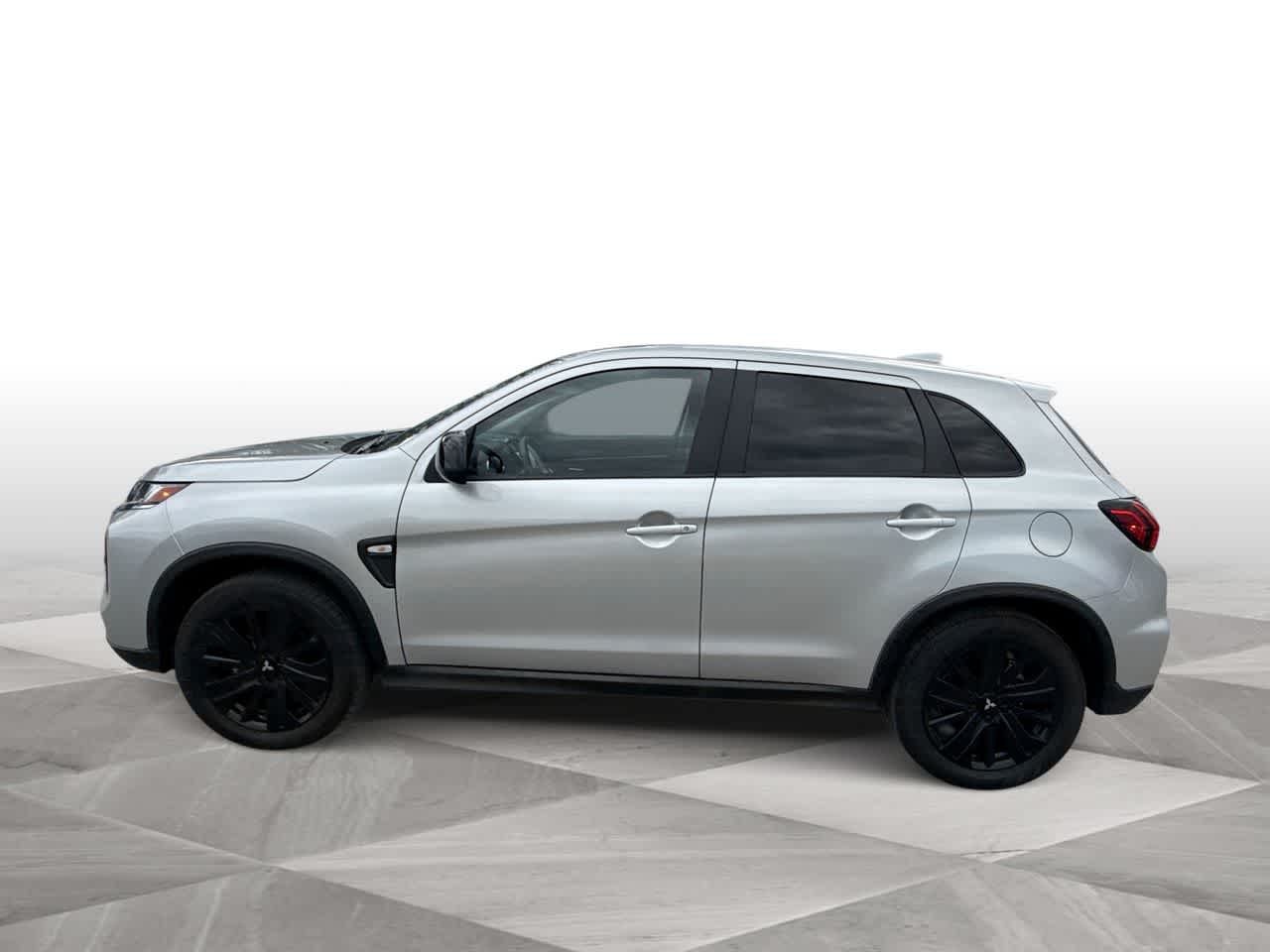 Thumbnail: 2025 Mitsubishi Outlander Sport - 5