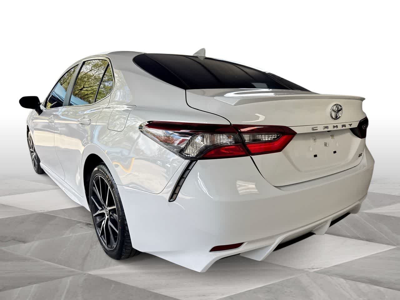 Thumbnail: 2024 Toyota Camry - 6