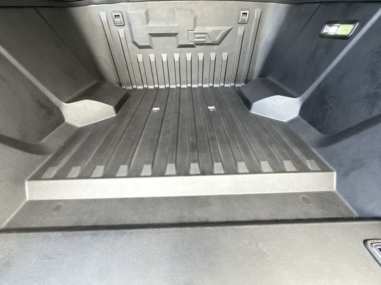 Thumbnail: 2026 GMC Hummer EV - 12