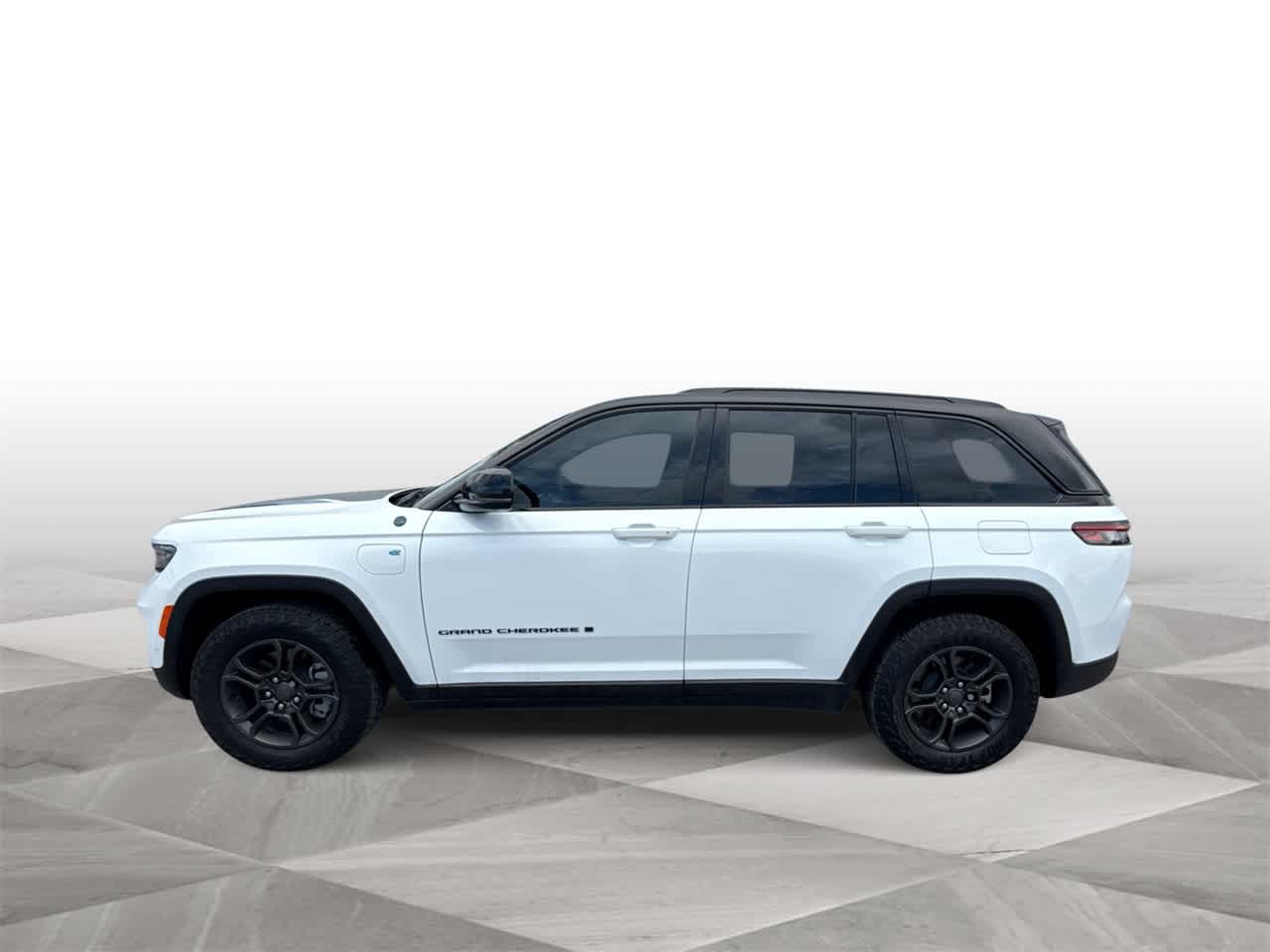 Thumbnail: 2024 Jeep Grand Cherokee - 5
