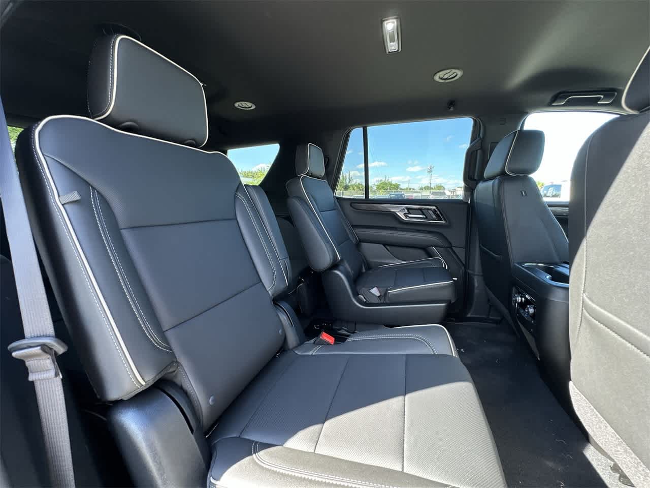 Thumbnail: 2026 GMC Yukon - 26