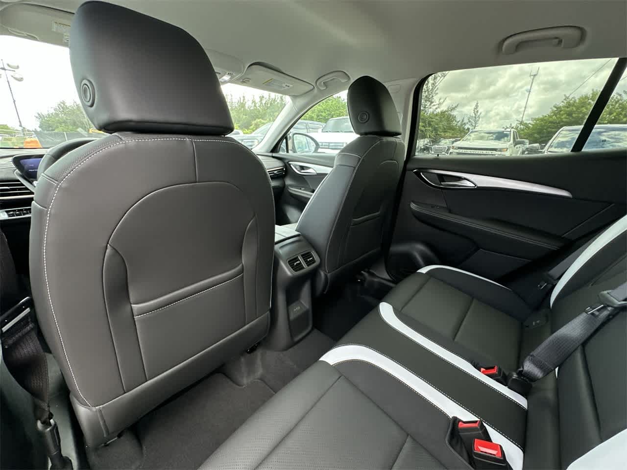 Thumbnail: 2025 Buick Envision - 23