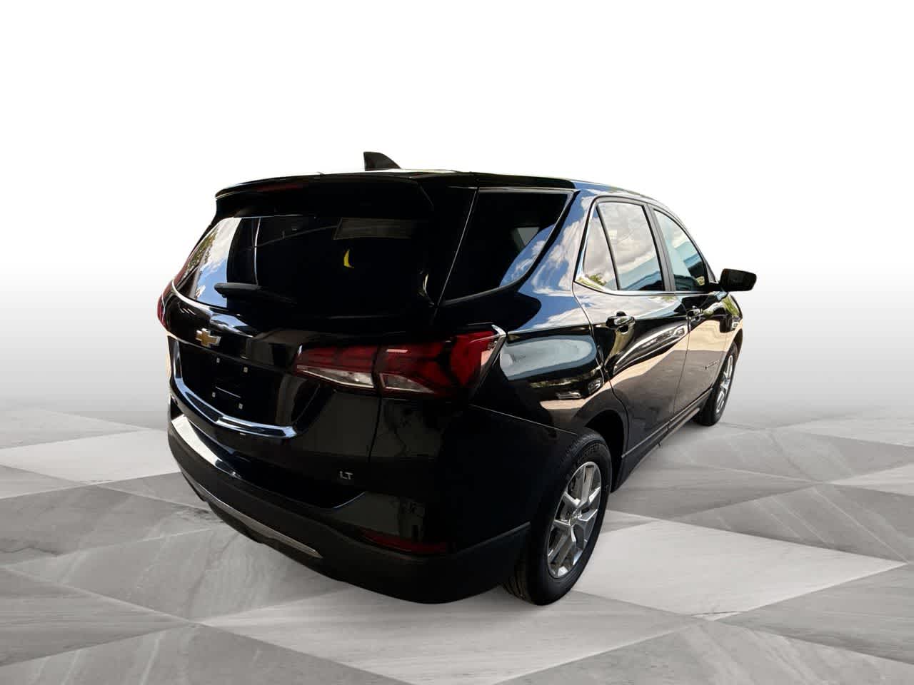 Thumbnail: 2024 Chevrolet Equinox - 8