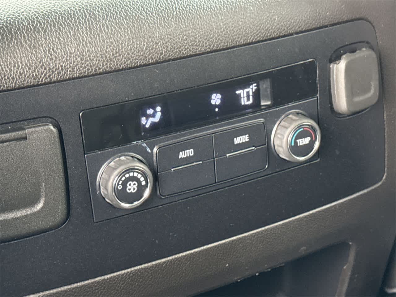 2019 Chevrolet Tahoe LT 30