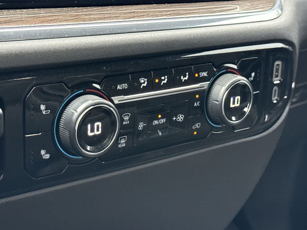 Thumbnail: 2023 Chevrolet Silverado 1500 - 20