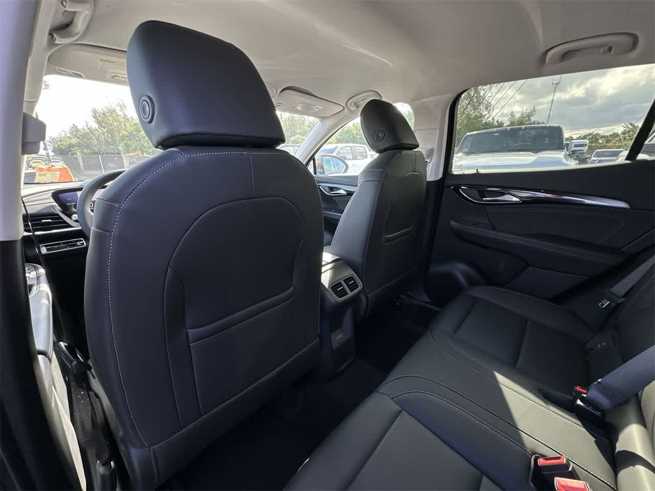 Thumbnail: 2025 Buick Envision - 23