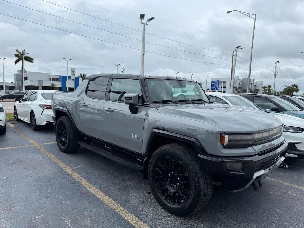 Thumbnail: 2025 GMC Hummer EV - 2