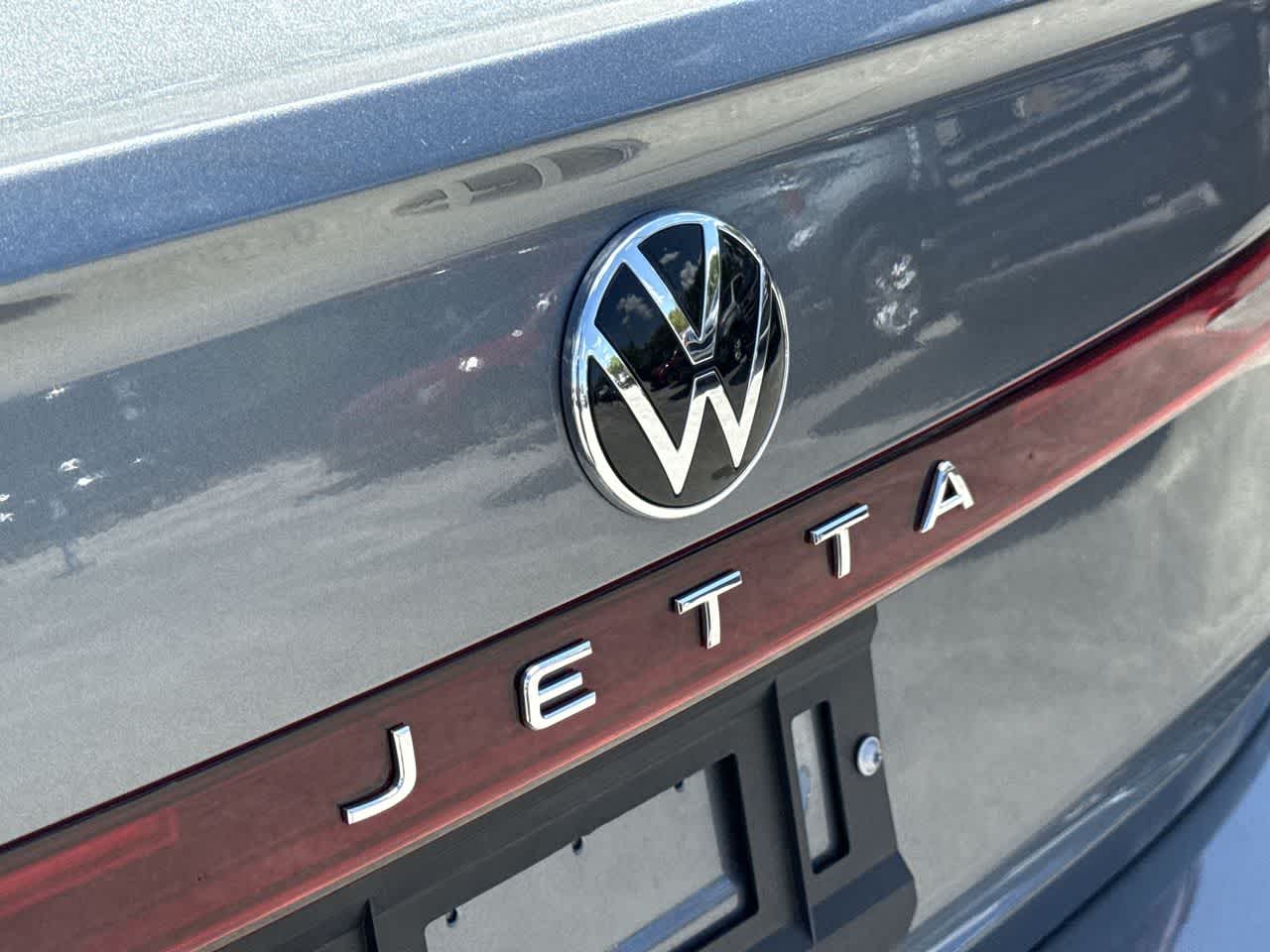 Thumbnail: 2025 Volkswagen Jetta - 10