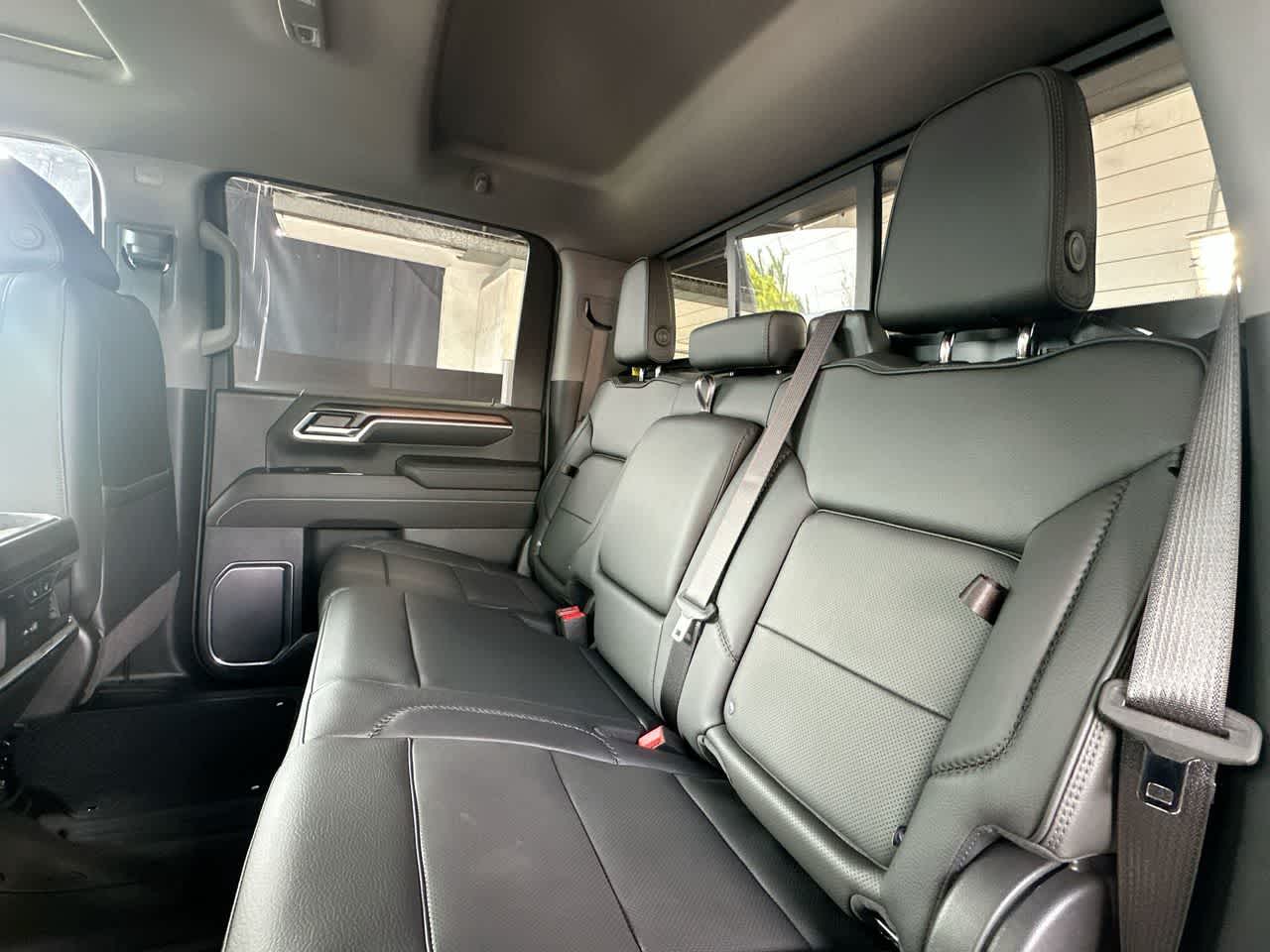 Thumbnail: 2026 GMC Sierra 2500 - 22