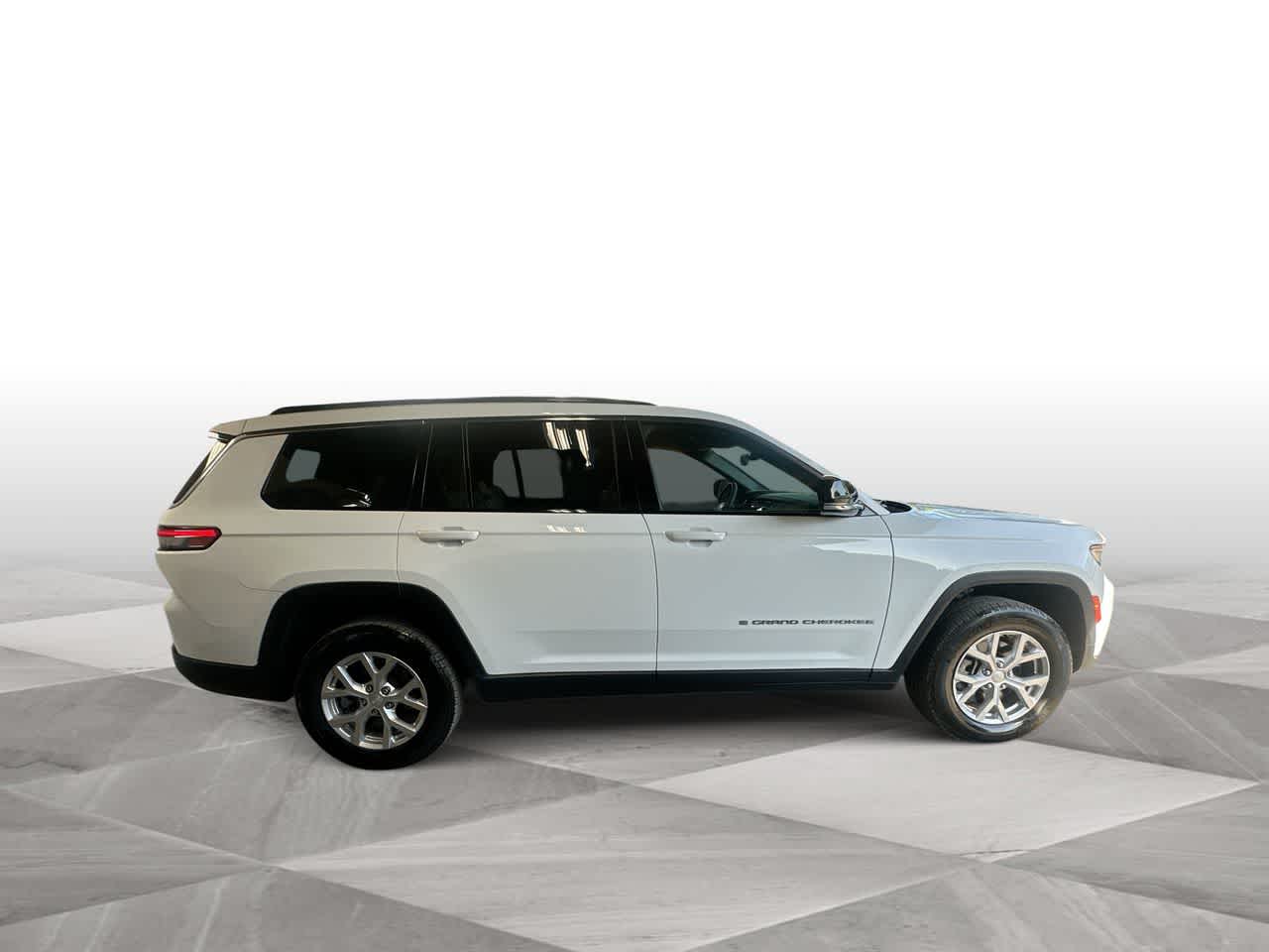 Thumbnail: 2023 Jeep Grand Cherokee - 9