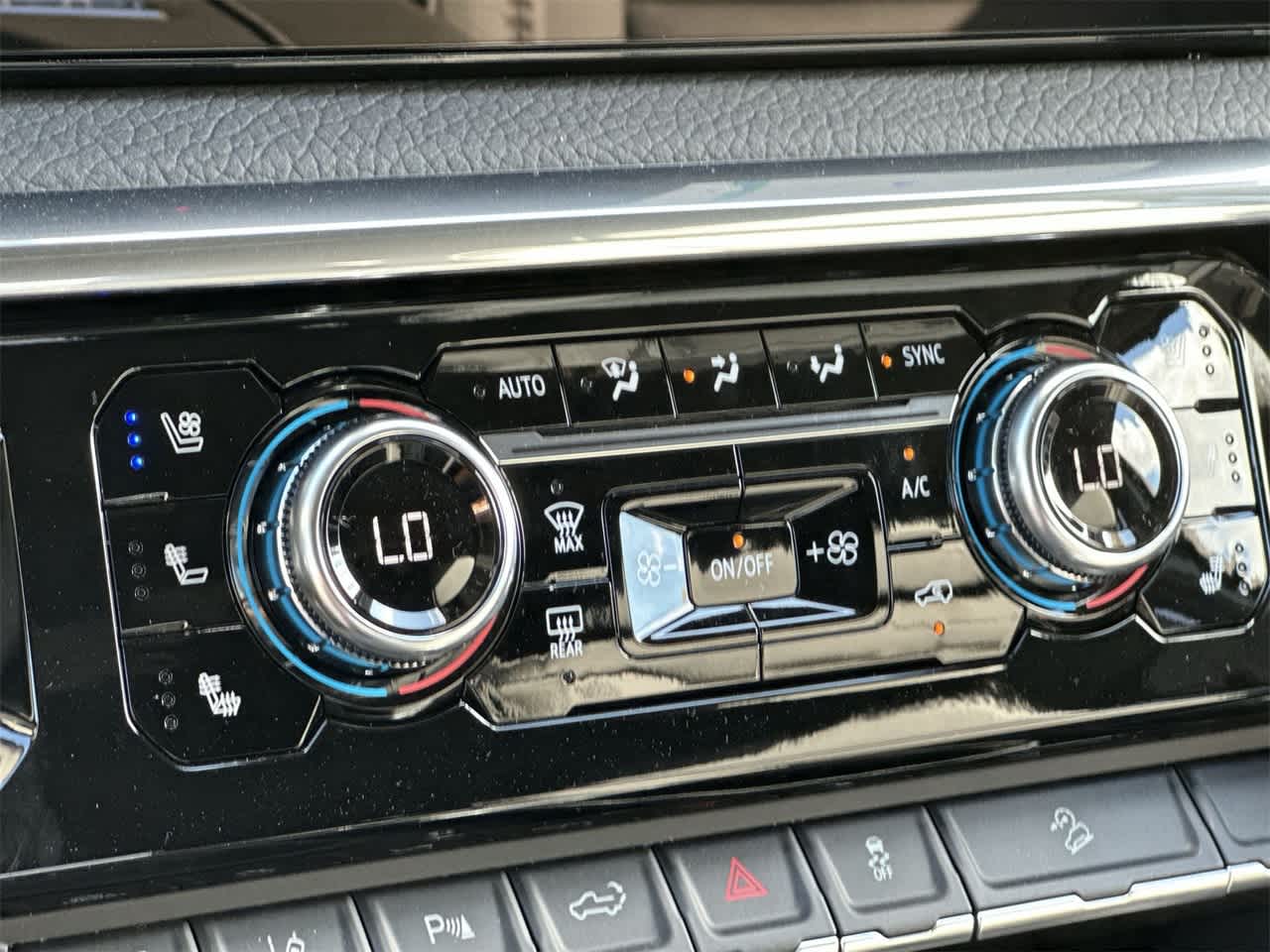 Thumbnail: 2026 GMC Sierra 2500 - 20