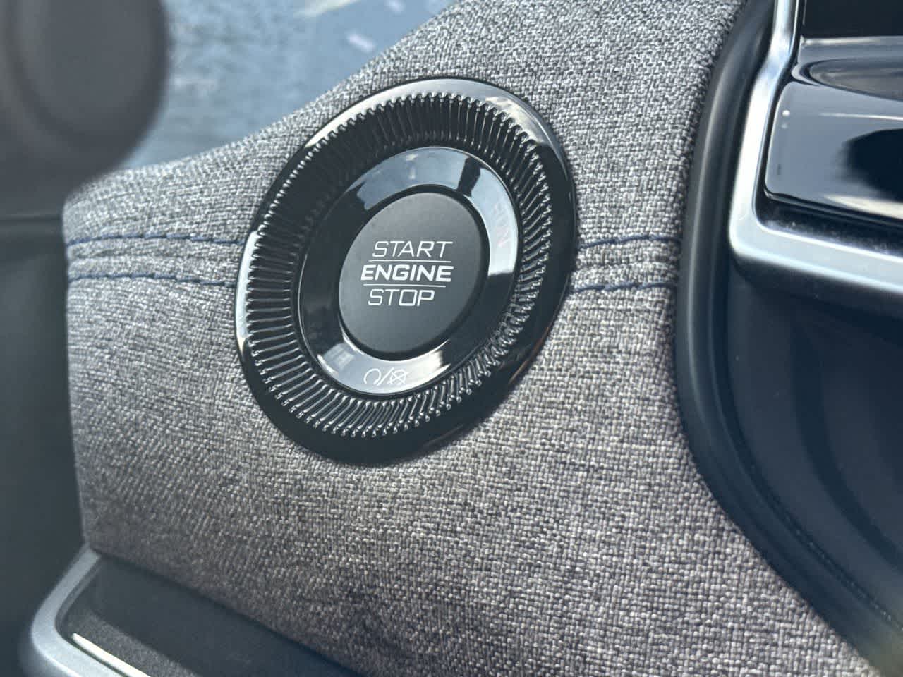 Thumbnail: 2025 Jeep Compass - 17